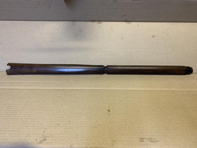 LEE ENFIELD No1  MKV TRIALS TOP HANDGUARD . REPRODUCTION COMES WITH FITTED REAR HAND GUARD SPRING AND FRONT HAND GUARD END CAP AND RIVETS.
