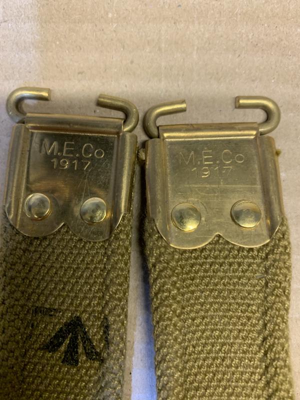 LEE ENFIELD SMLE SLING MARKED MECo 1917  WITH BROAD ARROW MARK.