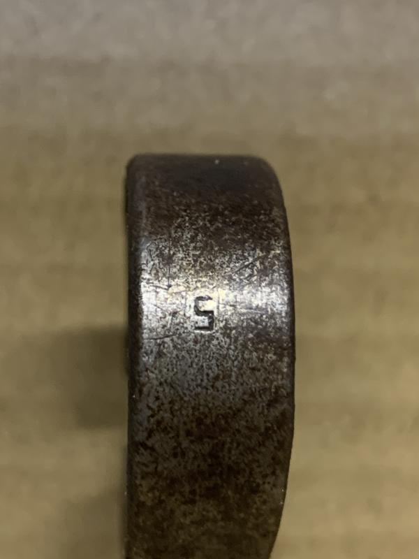 LEE ENFIELD No4 MILLED SAVAGE MIDDLE BAND AND SCREW. .