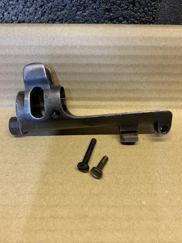 LEE ENFIELD NO1 MK3 SMLE NOSE CAP,PILING SWIVEL TYPE. ,NO SERIAL NUMBER WITH UNUSED SCREWS