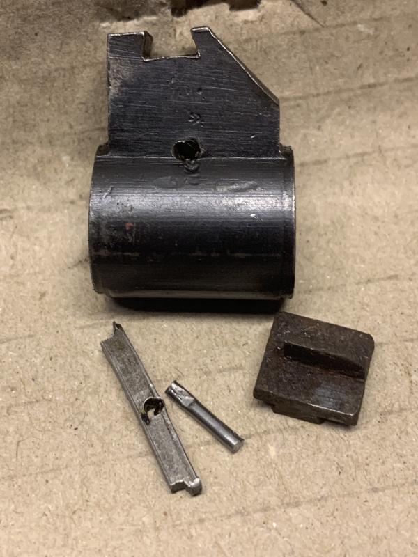 LEE ENFIELD SMLE No1 Mk3  FRONT SIGHT BASE BLOCK WITH BLADE,PIN AND LOCKING KEY.